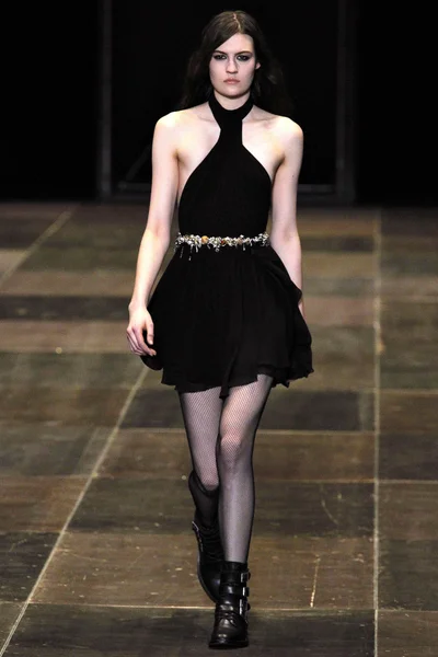 Look 29